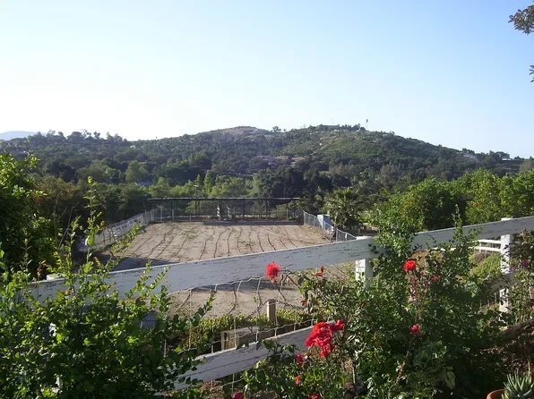18847 Paradise Mountain Rd, Valley Center, CA 92082