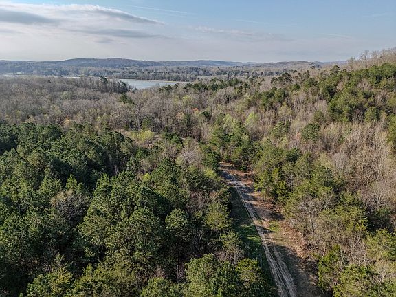 4th image of 3960 Lamontville Rd