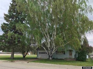 579 N Desmet Ave, Buffalo, WY 82834