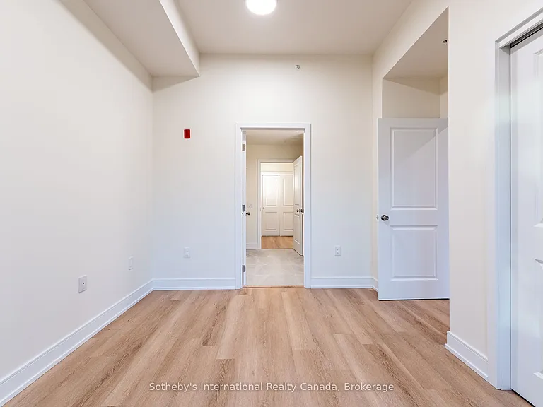 121 Mary St #411 — Photo 28