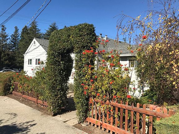 3rd image of 3240 Mission Dr