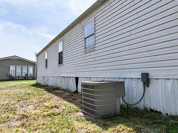 4th image of 225 Carpenters Chapel Rd