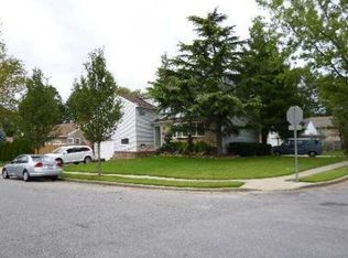 757 Cynthia Dr, East Meadow, NY