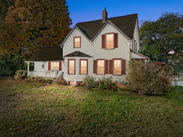 24 Creeper Hill Rd, North Grafton, MA 01536