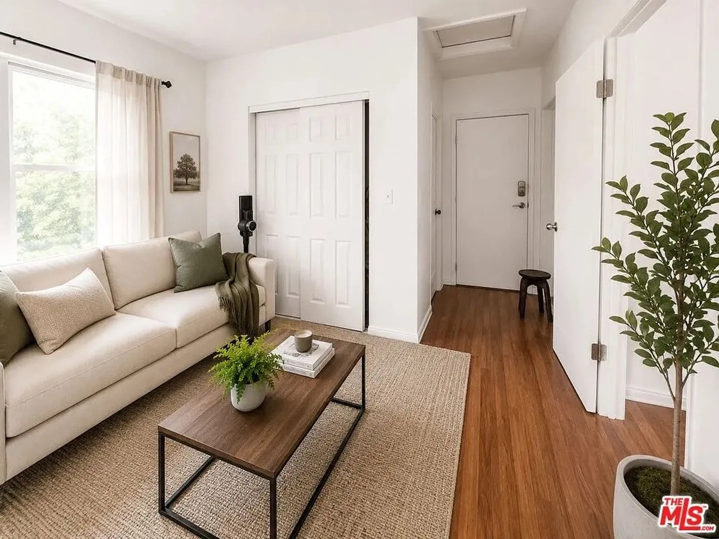 2666 Orchard Avenue — Photo 4