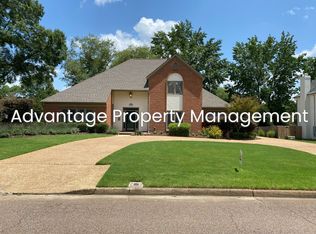 2294 Dogwood Oaks Dr, Germantown, TN 38139