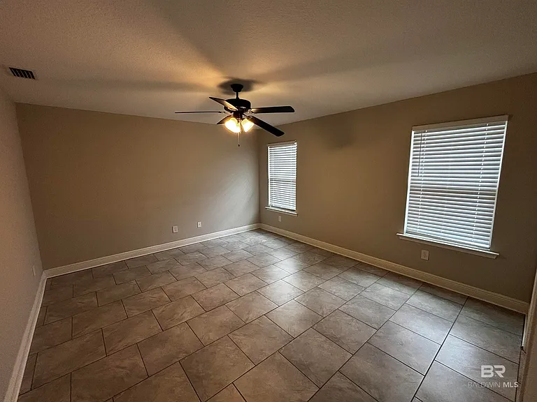 21670 Bartlett Ln — Photo 6