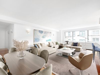 233 E 69th St APT 4A, New York, NY, 10021