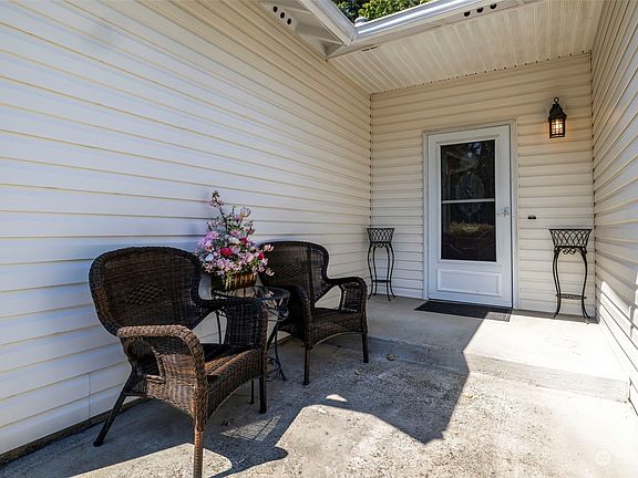 2nd image of 3921 E Sandbar Court