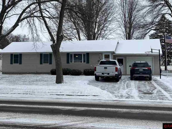 314 10th Ave S, Saint James, MN 56081