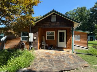 715 Dana Rd, Hendersonville, NC 28792