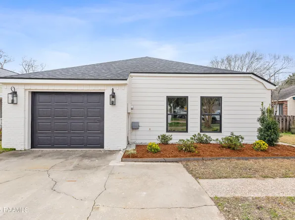211 Langley Dr, Lafayette, LA 70508