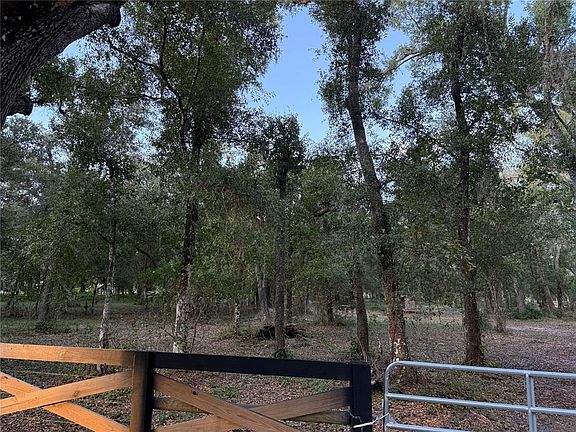 4th image of SE Brown Rd