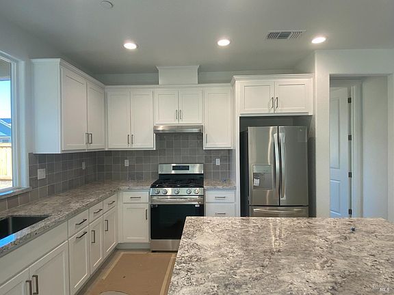 2nd image of 2383 Park Place