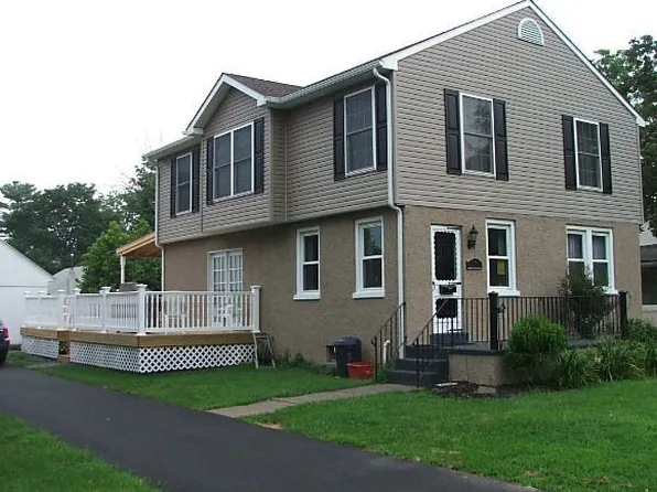 93 W Third Ave, Collegeville, PA 19426