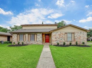 8623 Lamppost Ln, Houston, TX 77064