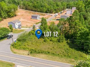 1908 Country Way, Hickory, NC 28601