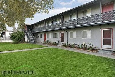 2nd image of Marconi Ave