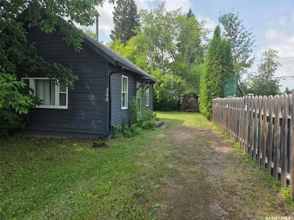 315 Railway AVENUE, White Fox, SK S0J 3B0