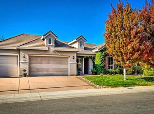 4340 Chinook Dr, Redding, CA 96002
