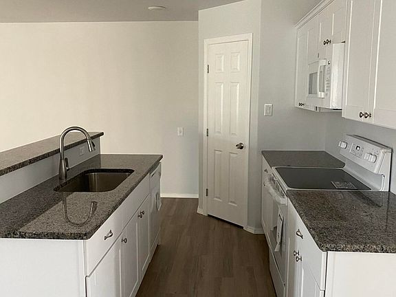 5th image of 5509 Jarvis St #B