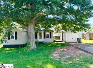 104 Esther Dr, Easley, SC 29642