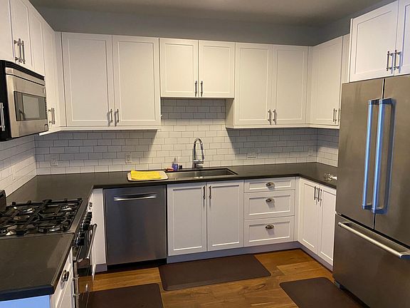 3rd image of 1275 Indiana St Unit 202