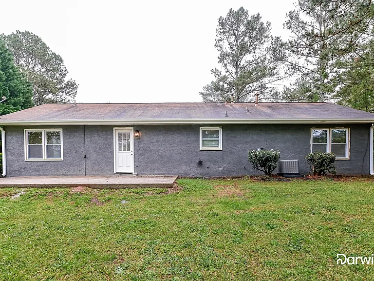 350 Cowan Rd SE — Photo 15