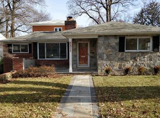 5311 Sangamore Rd, Bethesda, MD 20816