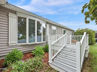 49 Dutchess Ave, Pittsfield, MA 01201