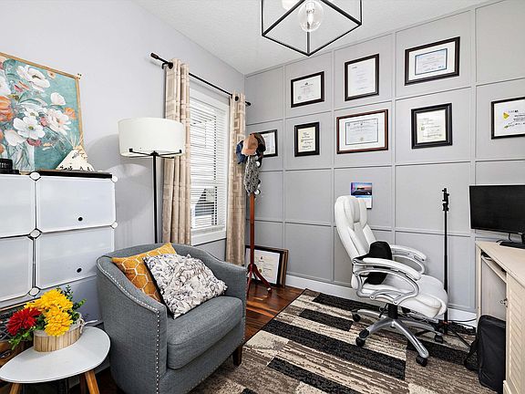 4th image of 3380 Chickadee Dr NW