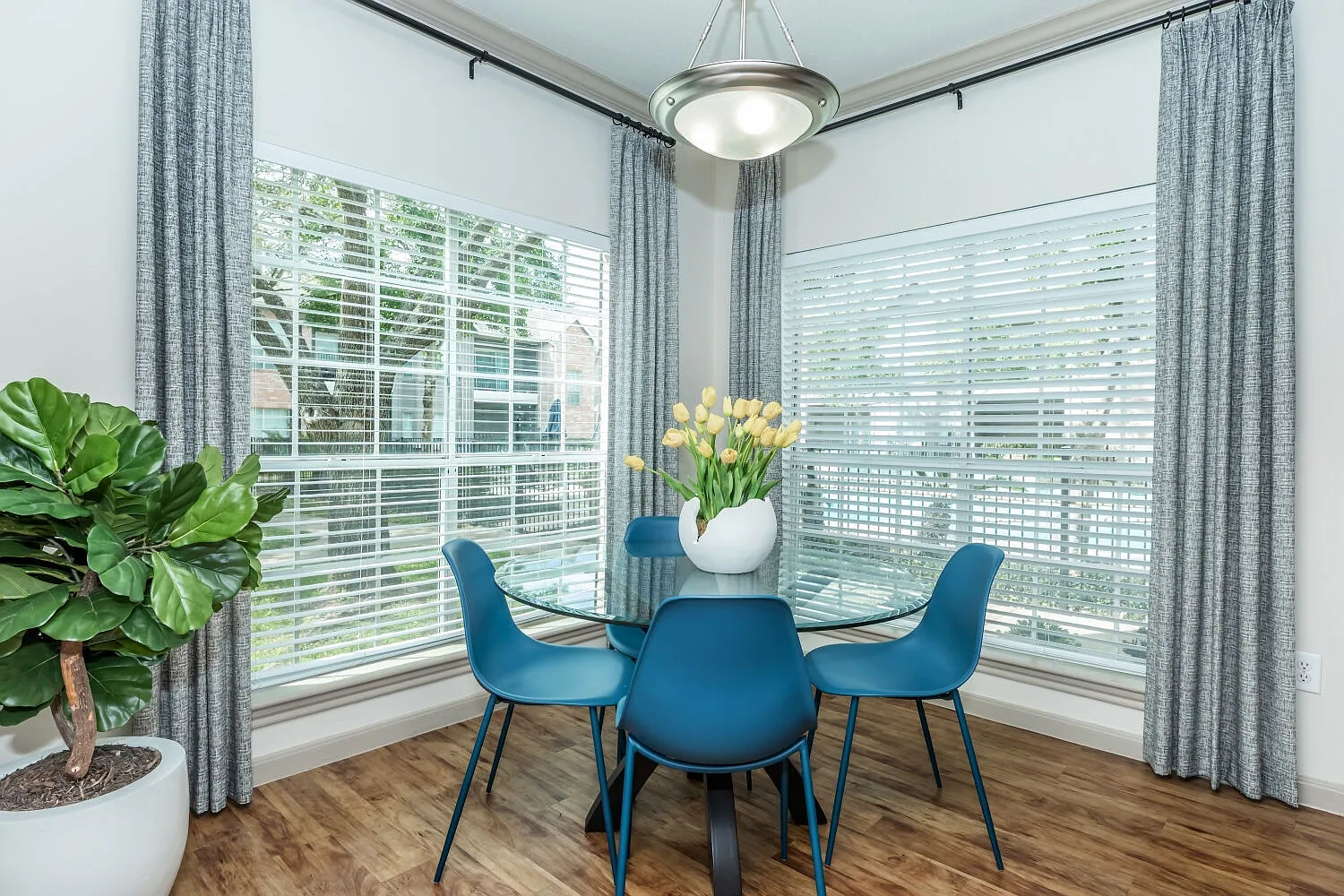 Richmond Towne Homes — Photo 3