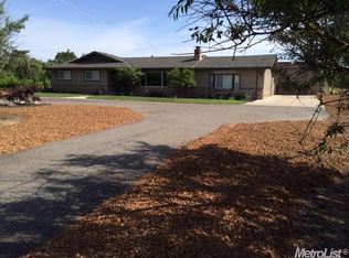 11312 Doerksen Rd, Denair, CA 95316