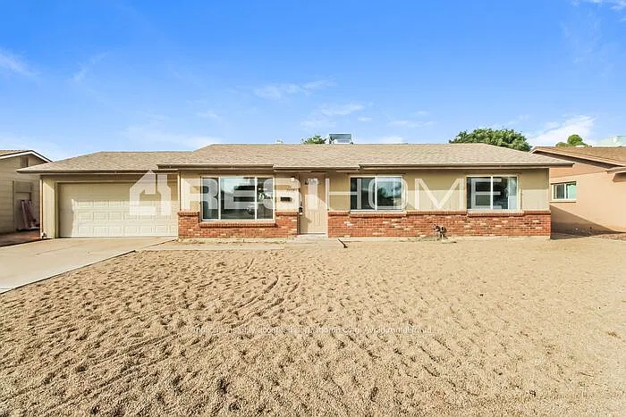 2922 S Cottonwood Dr