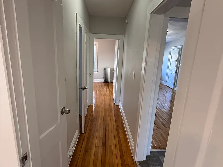 29 Lourdes Ave — Photo 12