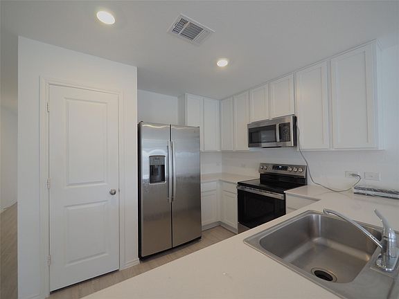 2nd image of 337 Rancho Del Cielo Loop