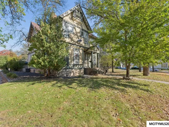 324 2nd St SE, Mason City, IA 50401