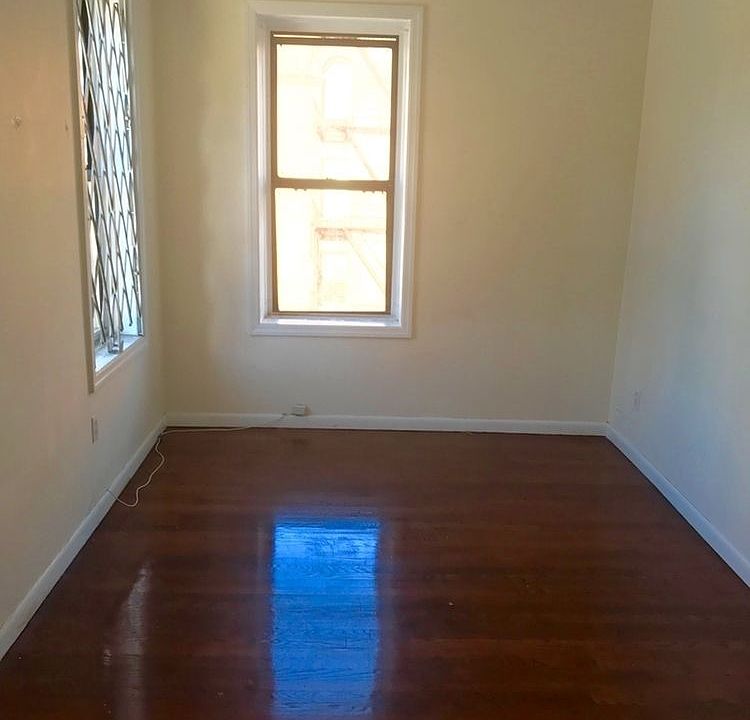 2nd image of 230 Brook Ave APT 5