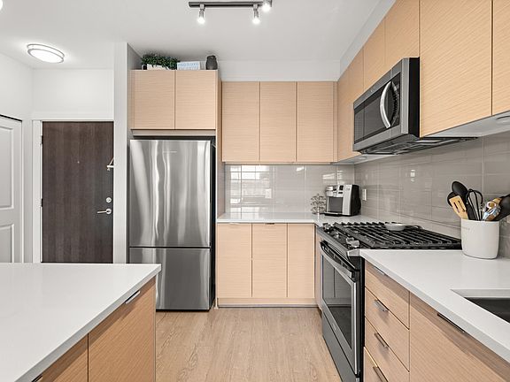 5th image of 8150 207th St #C504