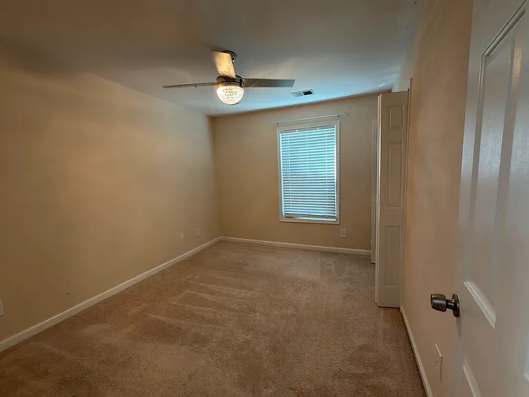 1570 Valley Club Dr — Photo 13