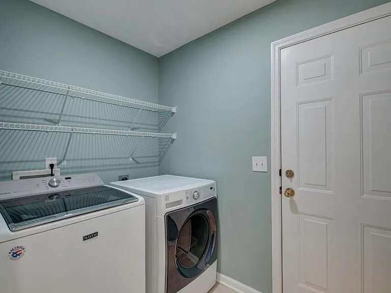 7186 Windmill Creek Rd — Photo 36