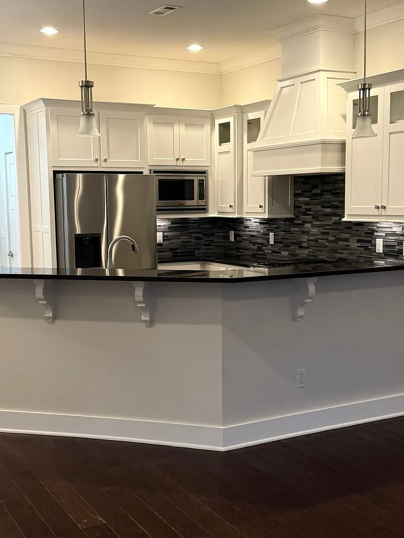 6506 Knoll View Way — Photo 2