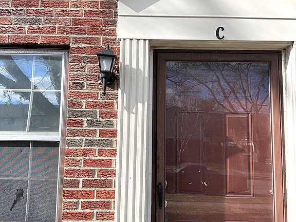 2nd image of 5727 Pine Tree St W #C
