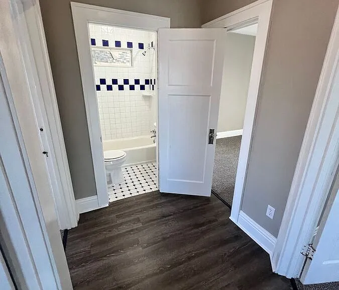 75 Euclid Ave — Photo 13