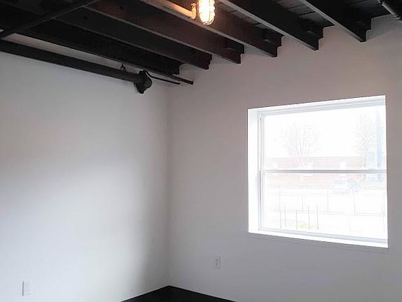 5th image of 517 E Martin Luther King Blvd #201