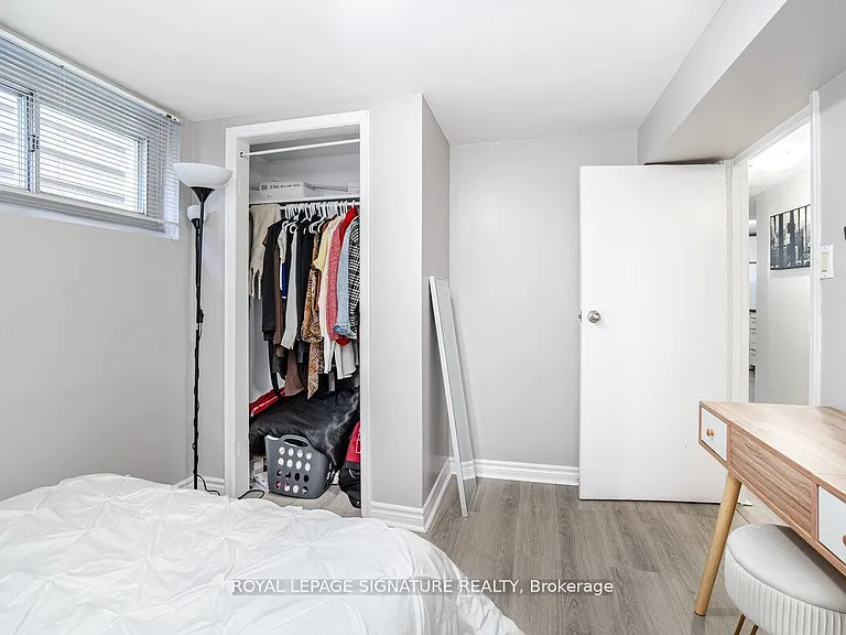 1078 Eastmount Ave #2 — Photo 17