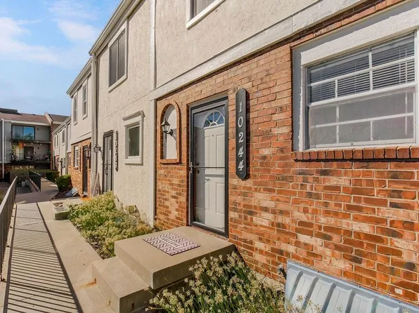 10244 W 96th Ter, Overland Park, KS 66212