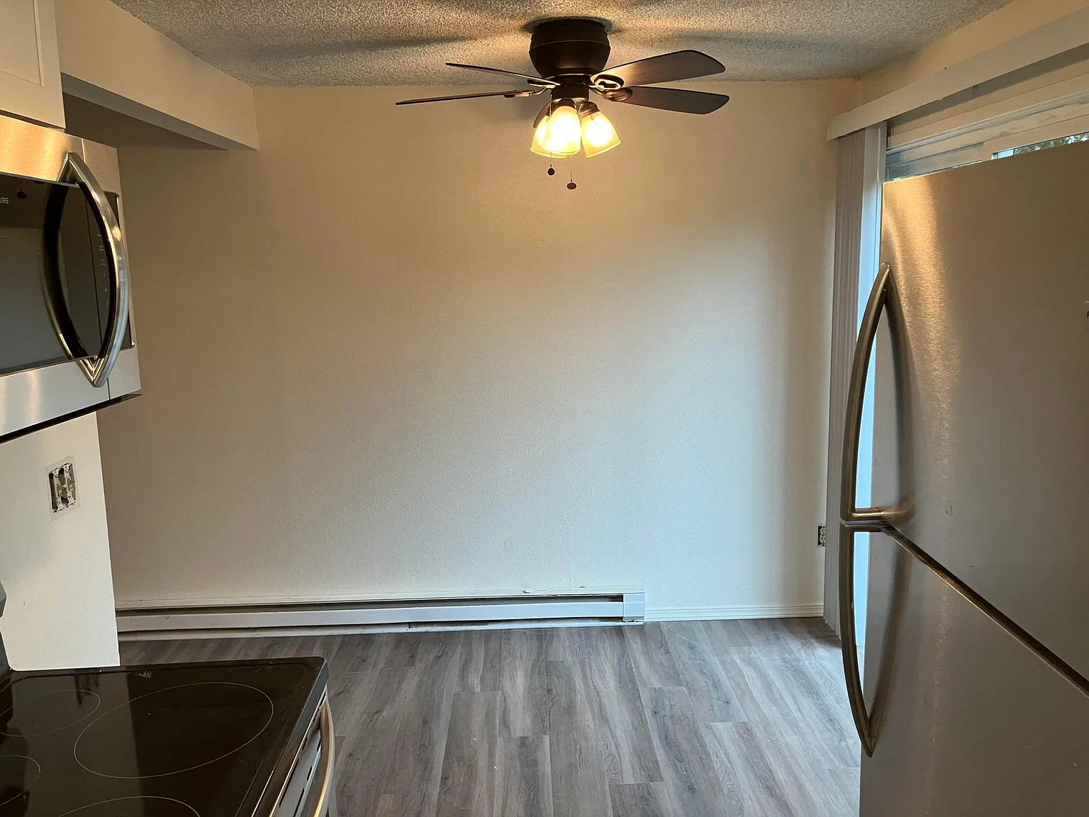 2 bed, 1.5 bath, 970 sqft, $1,795 — Photo 3