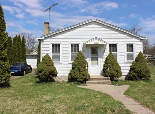 W1020 Green Rd, Genoa City, WI 53128