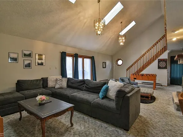 267 Brier Crest Rd, Blakeslee, PA 18610